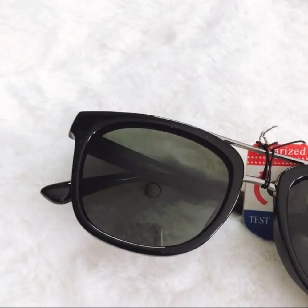Lyle Glossy Black Polarized Sunglasses